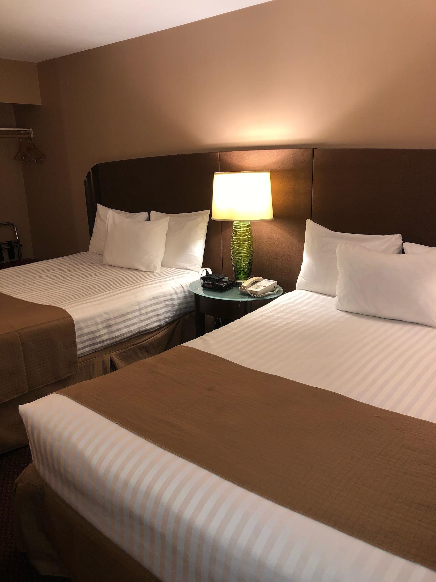 Coast Courtenay Hotel Екстериор снимка