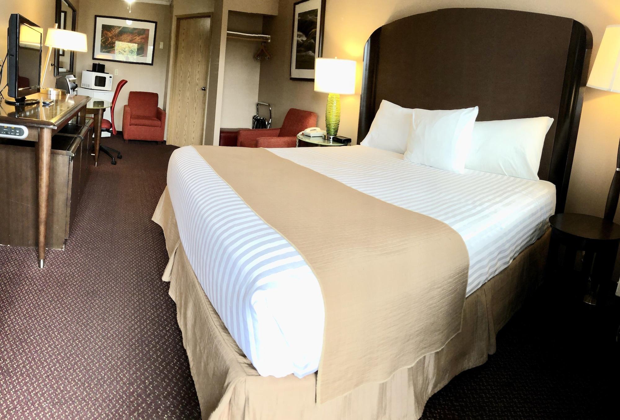 Coast Courtenay Hotel Екстериор снимка