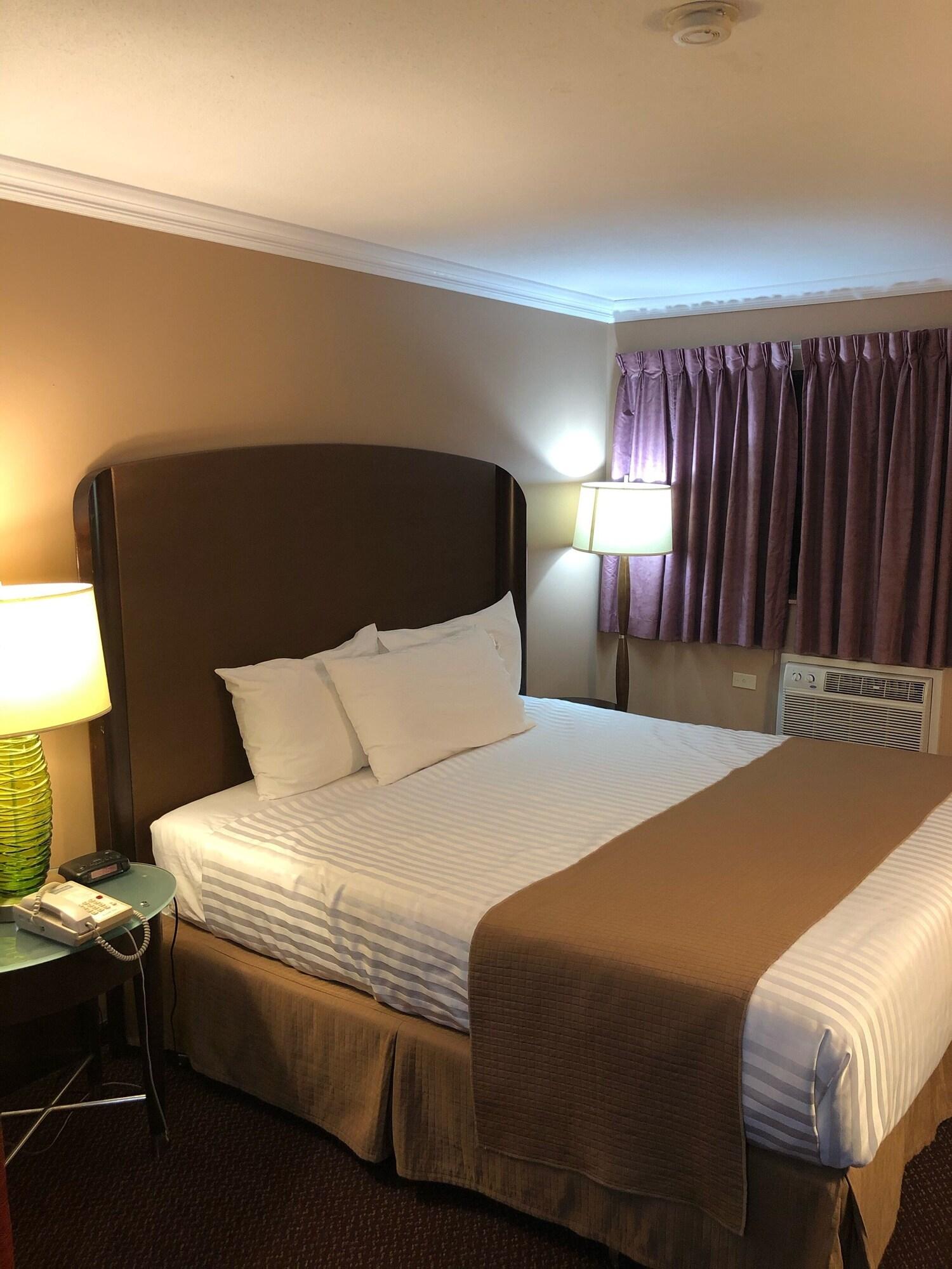 Coast Courtenay Hotel Екстериор снимка