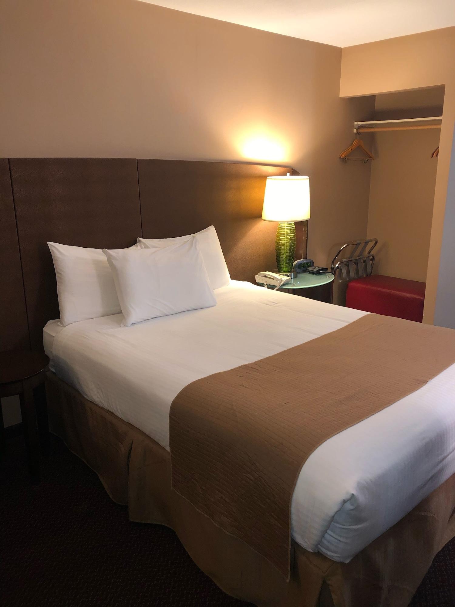 Coast Courtenay Hotel Екстериор снимка