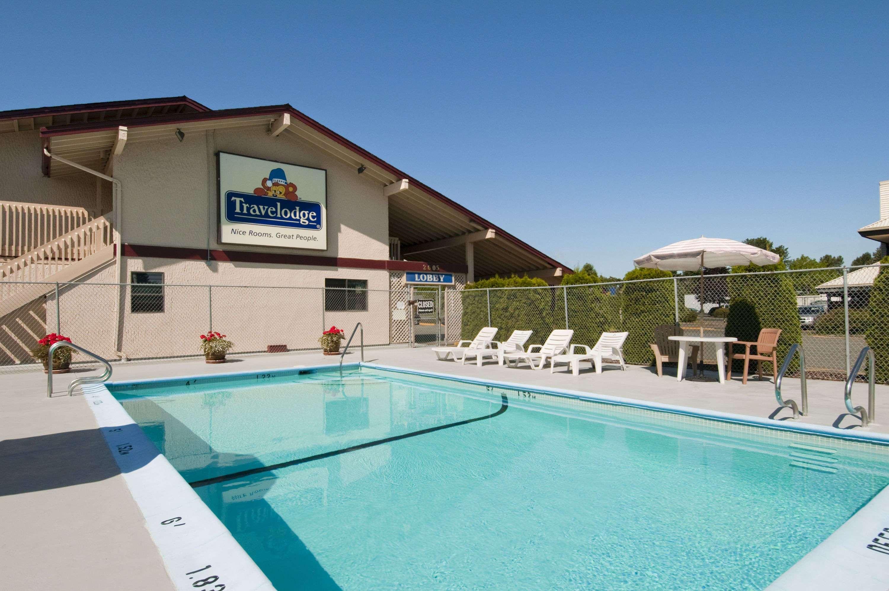 Coast Courtenay Hotel Екстериор снимка