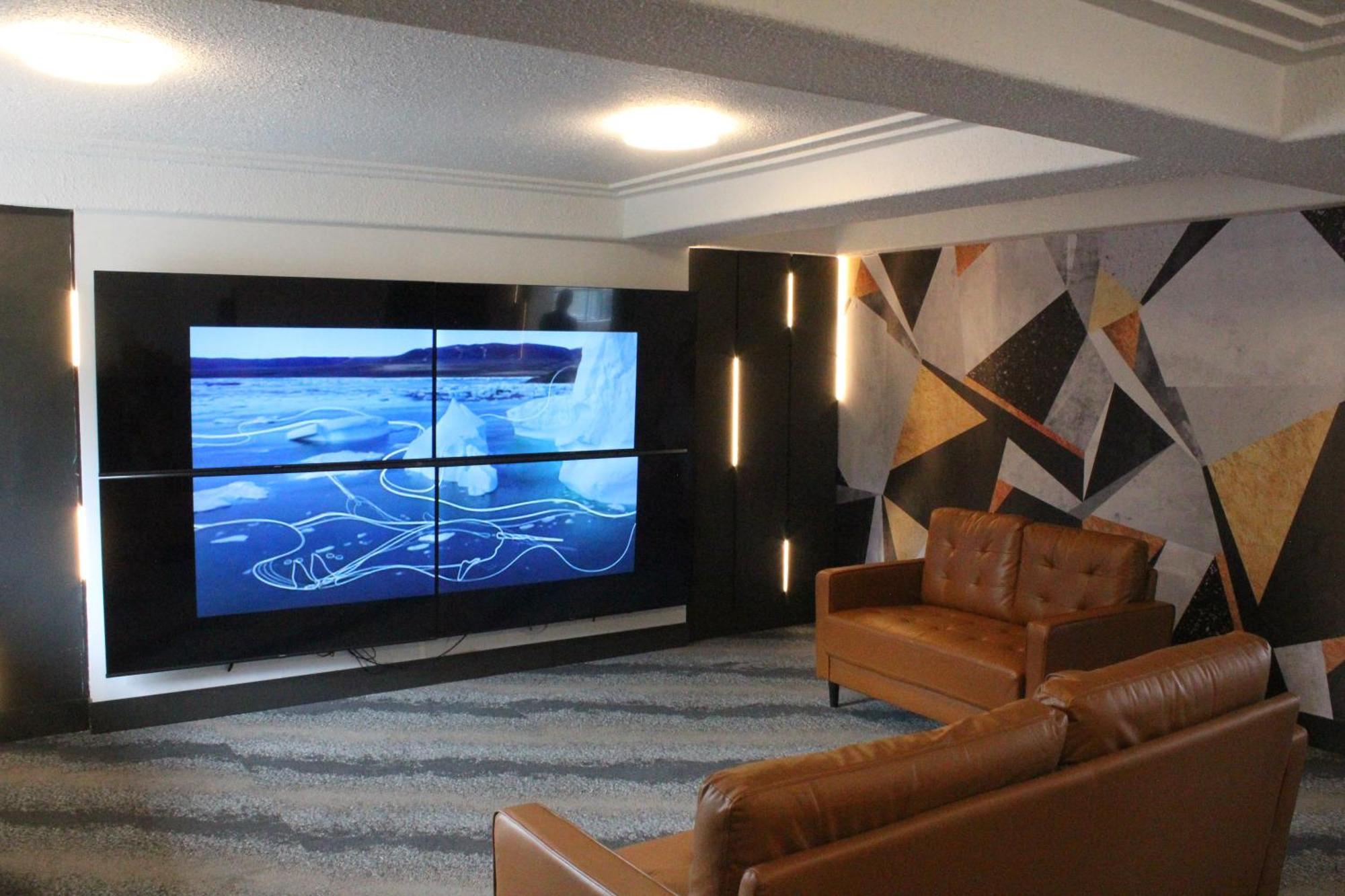 Coast Courtenay Hotel Екстериор снимка