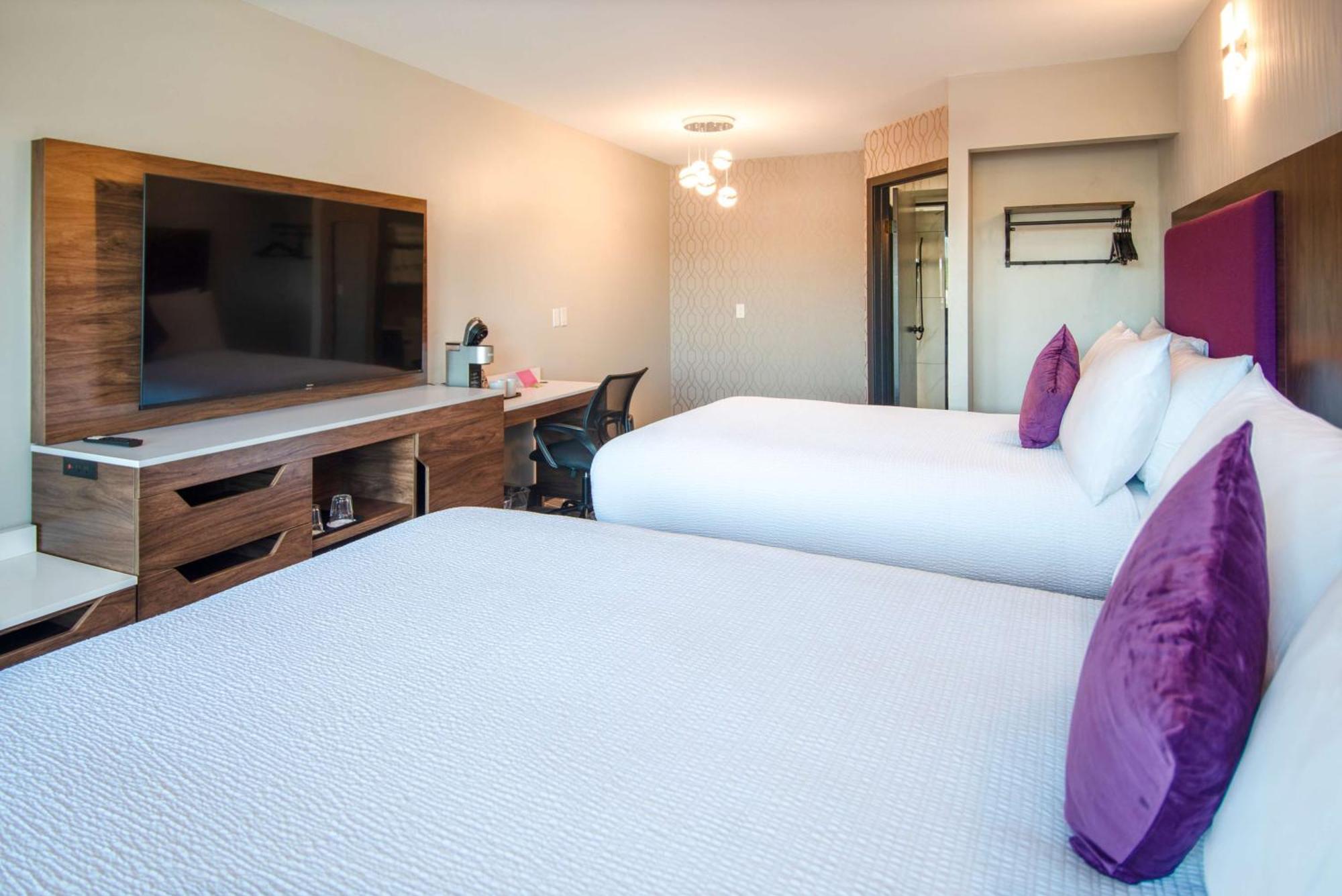 Coast Courtenay Hotel Екстериор снимка