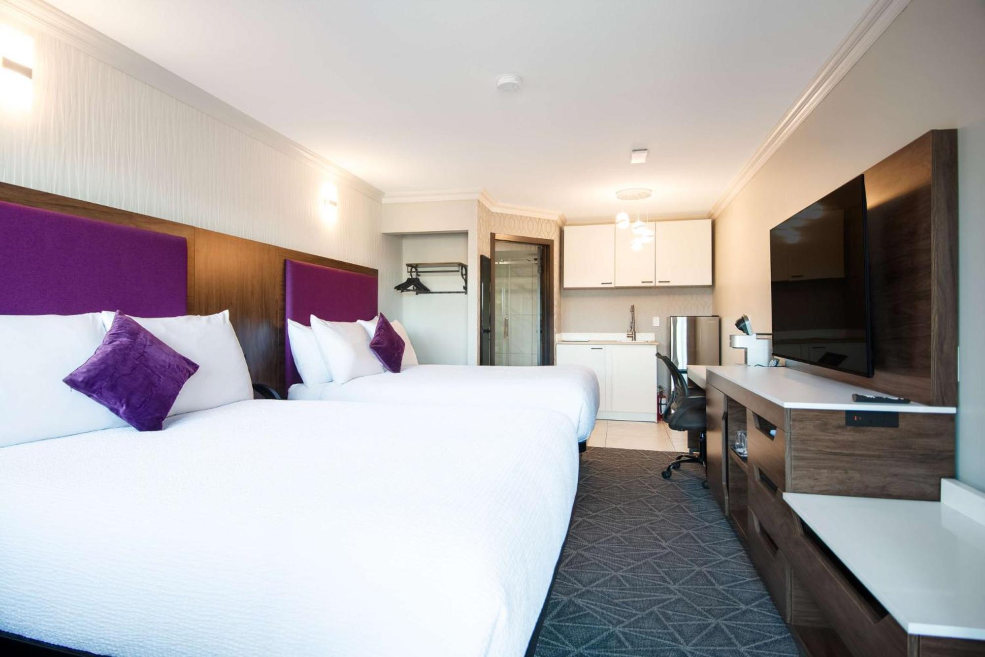 Coast Courtenay Hotel Екстериор снимка